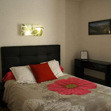 Hotel Les Castets D'Ayre Бареж Номер фото